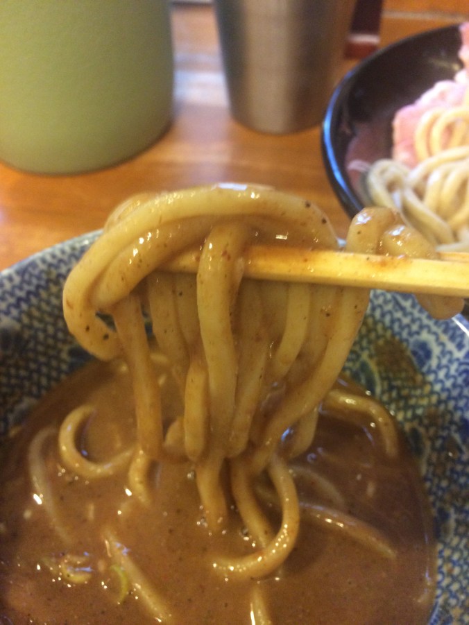 This is what it looks like when you dip and dunk your noodles. Clingy broth that doesn't drown the noodles. Perfect.